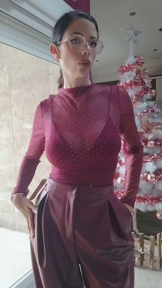 Camiseta brillante y top