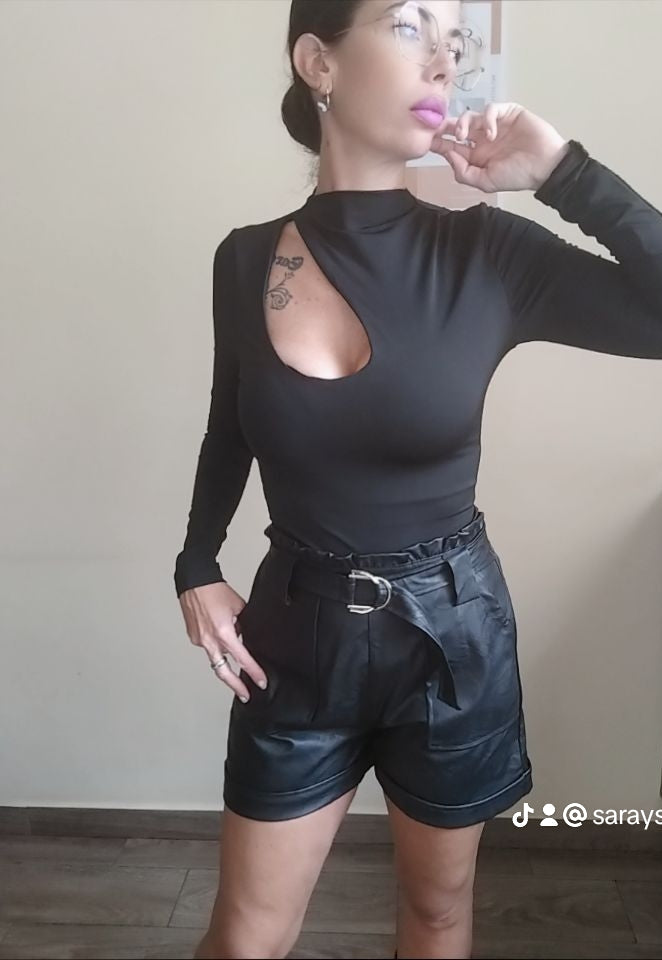 Shorts polipiel negros