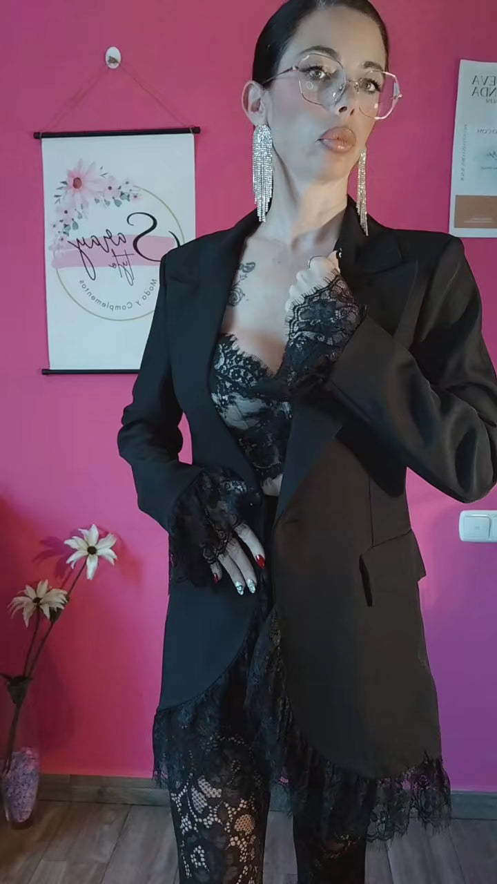 Blazer encaje negro